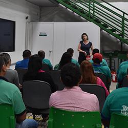 Transportadora Esmeralda oferece Treinamento com o tema “Combate a Incêndio – Uso do Extintor”